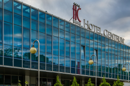 Hotel Centrum Business****